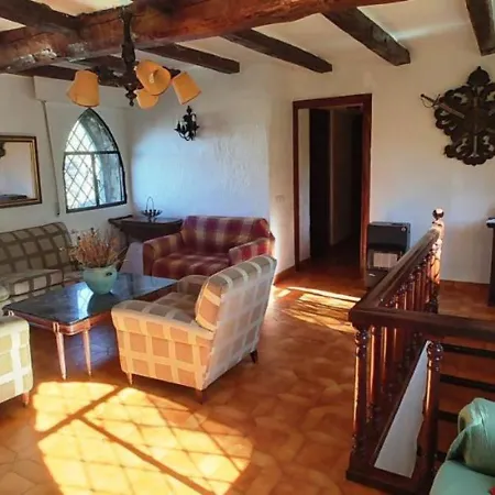 Holiday home Isla Del Burguillo *